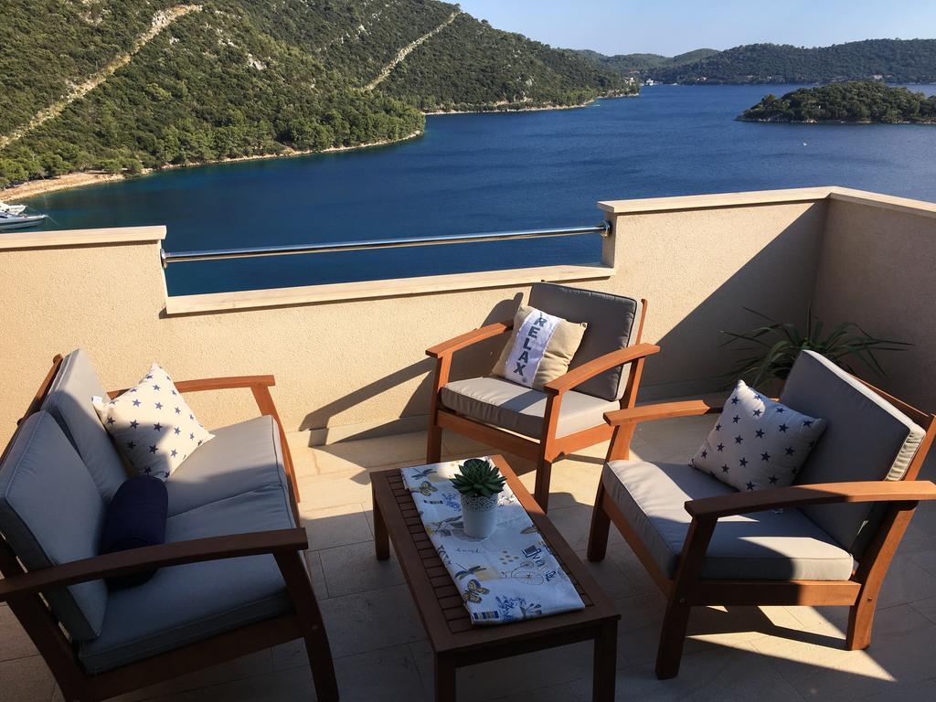 Apartments Ladesta Lastovo Exteriör bild